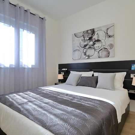 Apartment Alegria Zara Esterno foto