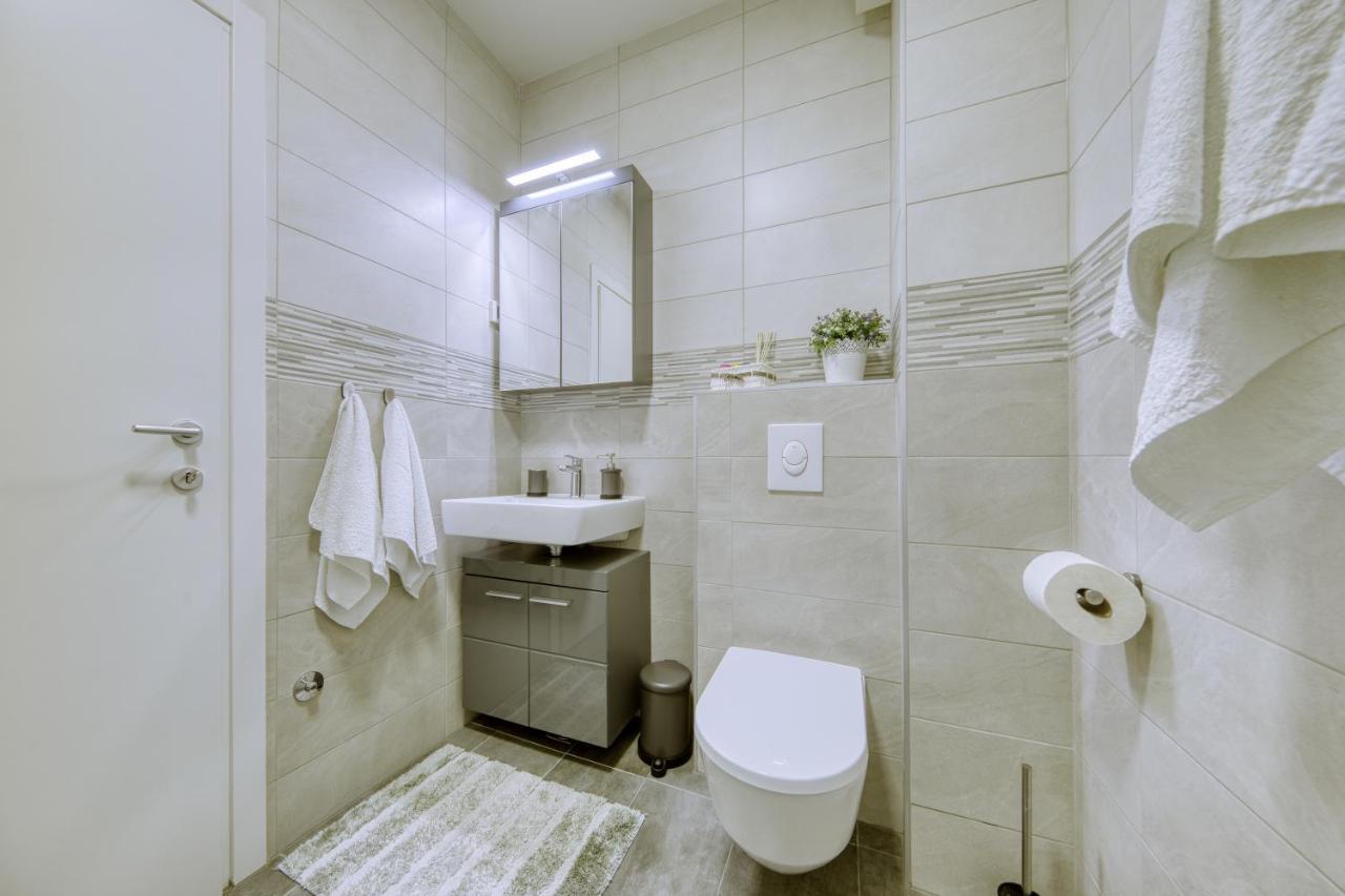 Apartment Alegria Zara Esterno foto