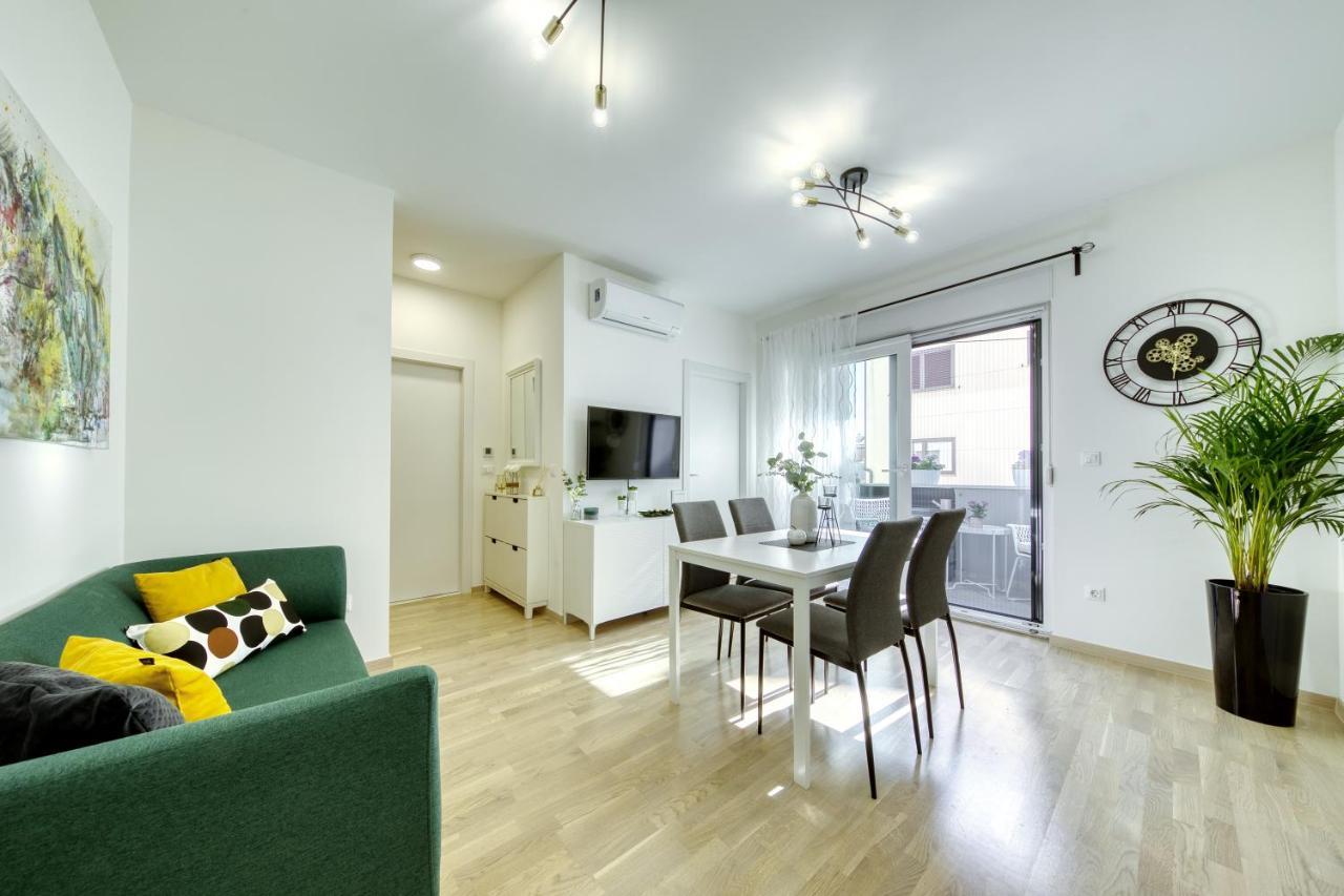 Apartment Alegria Zara Esterno foto